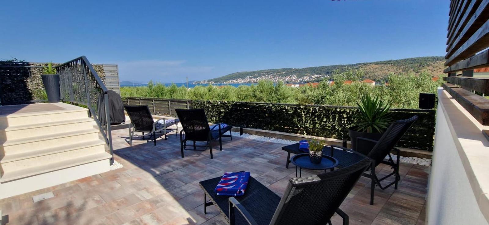 Apartman Marcelina 1 With Private Pool Trogir Exterior foto